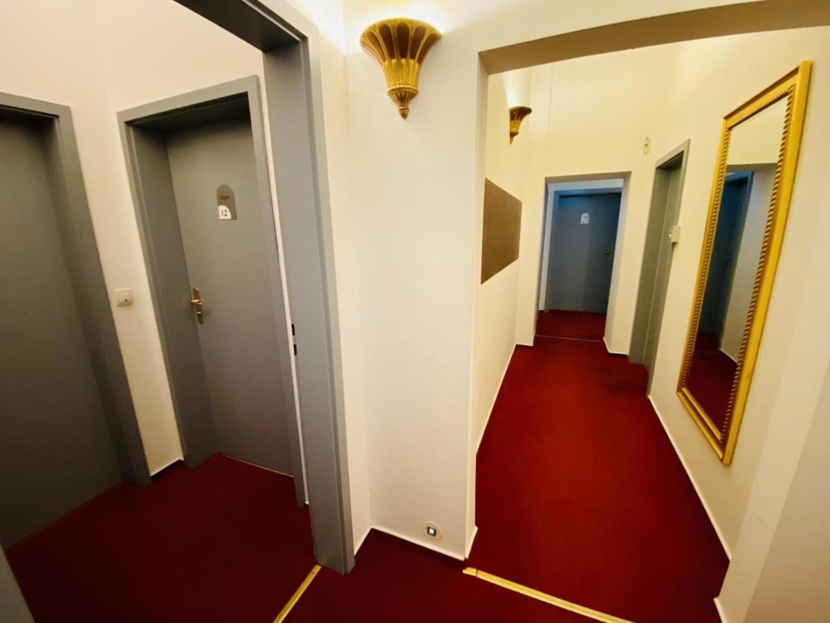 Doppelzimmer Cocktail, Direkt Am Alten Strom รอสต็อค ภายนอก รูปภาพ